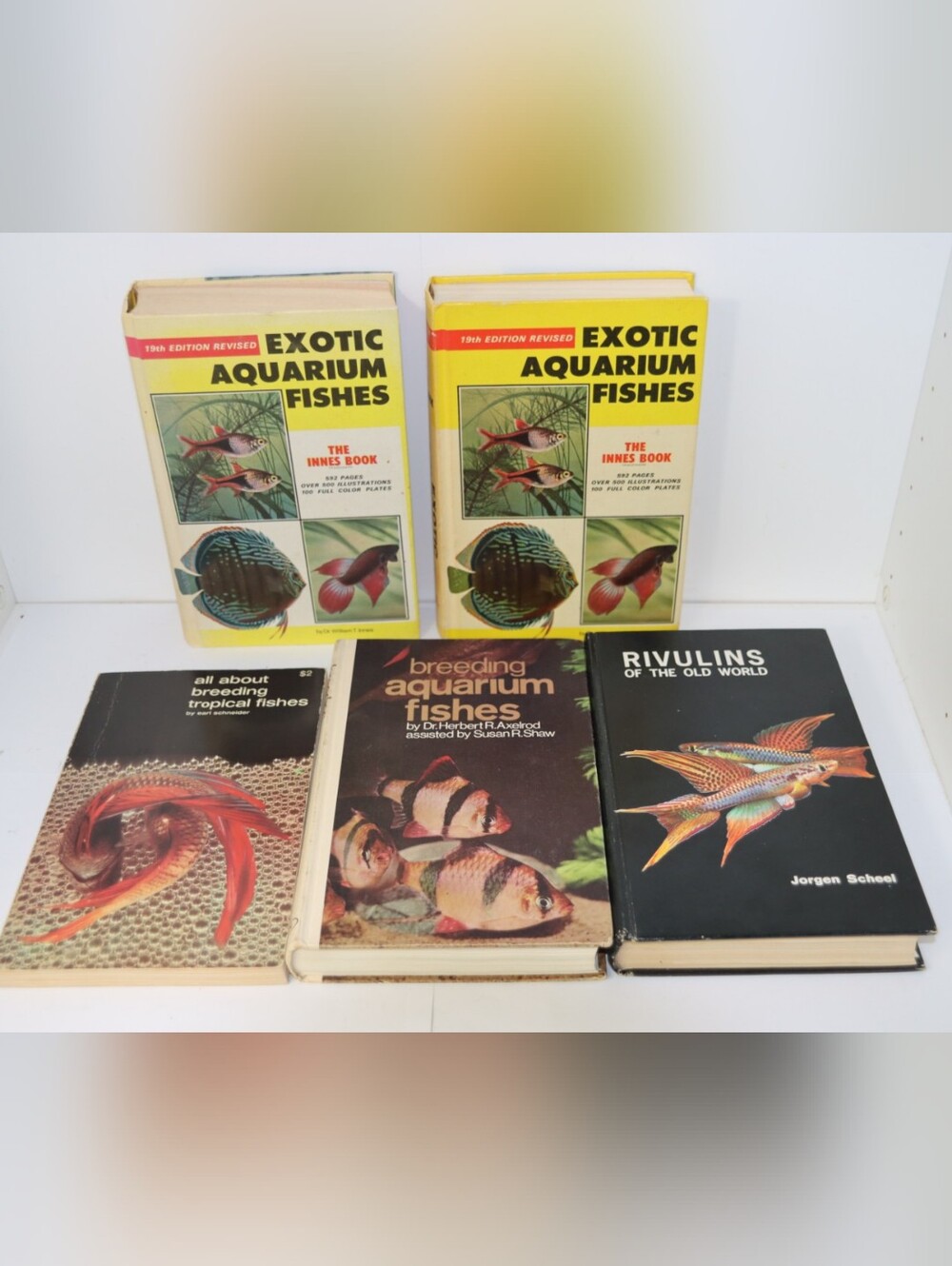 5 Exotic Aquarium Fishes Books